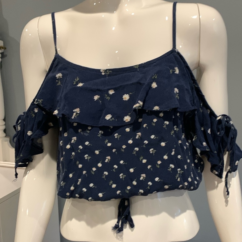 American Eagle Strappy Floral Cold Shoulder Top• Size XS